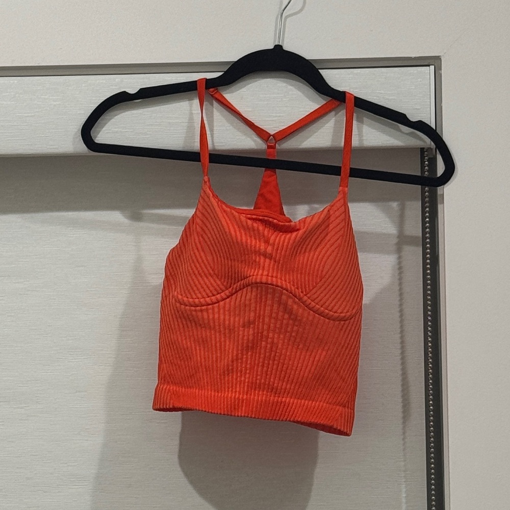 Ribbed Lululemon Crop Top